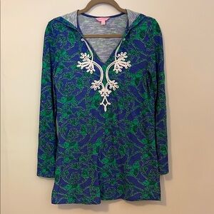 Lilly Pulitzer Blue and Green Patterned Hooded Shirt